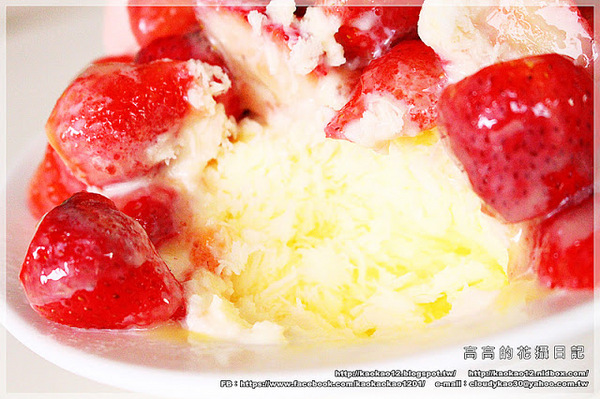 芒果好忙:【高雄】左營區。芒果好忙 冬季草莓上市啦!《草莓聖代&草莓雪花冰》 芒果好忙:【高雄】左營區。芒果好忙 冬季草莓上市啦!《草莓聖代&草莓雪花冰》