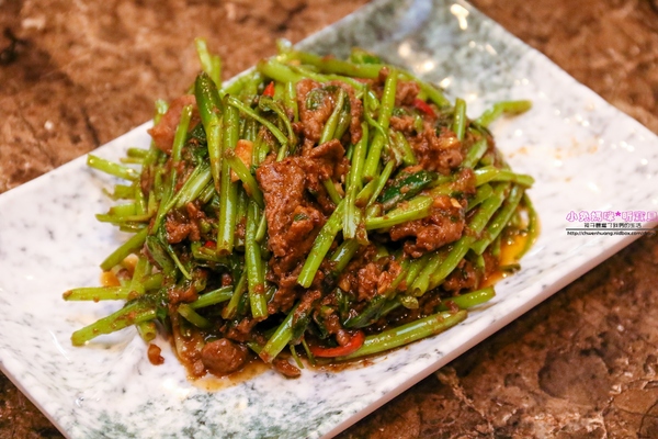 漁川火烤海鮮：【土城熱炒】☼漁川火烤海鮮☼用料豐富的昆布海鮮鍋、活跳跳的波士頓龍蝦各式料理，尚青的海鮮等你來品嚐～♥♥