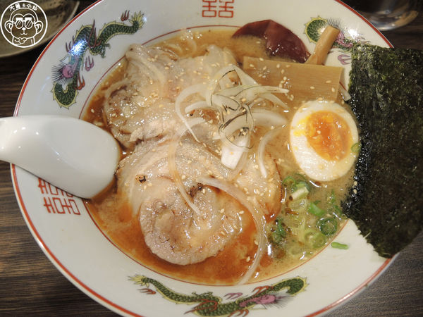 麵屋。濃:呷飽祙【新北三峽・麵屋。濃】自動販賣機賣拉麵