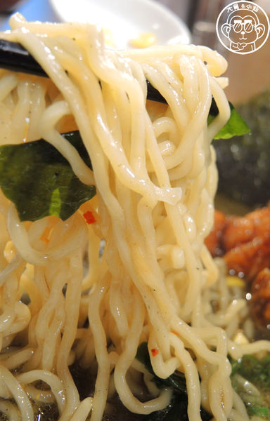 麵屋。濃:呷飽祙【新北三峽・麵屋。濃】自動販賣機賣拉麵