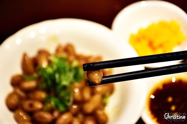 【台北。美食】善導寺站 / 九寨川味精緻麵食館，經典牛肉麵/麻辣麵，好喝的酥麻湯底，澎湃不膩口的滷味拼盤