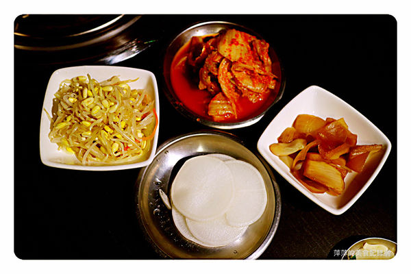 【新店美食】安妞韓國烤肉食堂 ~ 新店好吃的韓國烤肉❤️豬五花/馬鈴薯豬骨湯/韓式炸雞 - 捷運大坪林站