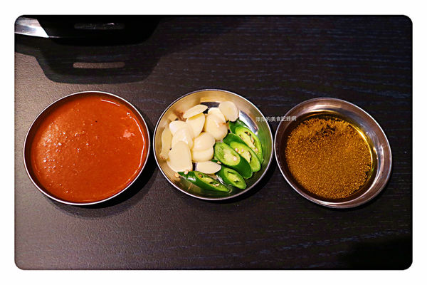 【新店美食】安妞韓國烤肉食堂 ~ 新店好吃的韓國烤肉❤️豬五花/馬鈴薯豬骨湯/韓式炸雞 - 捷運大坪林站