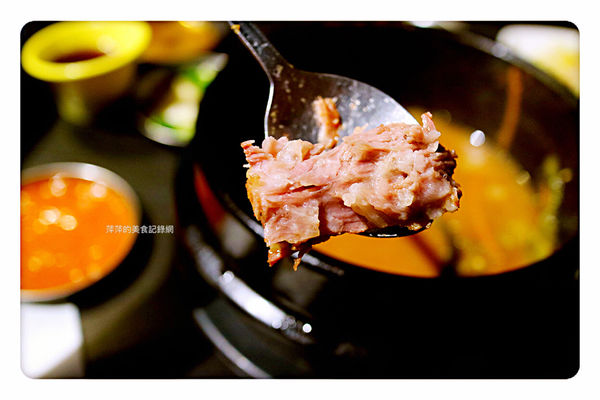 【新店美食】安妞韓國烤肉食堂 ~ 新店好吃的韓國烤肉❤️豬五花/馬鈴薯豬骨湯/韓式炸雞 - 捷運大坪林站