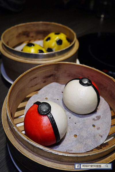 【鼎太極麻辣鍋】超炫女神火熖牛小排。四神獸湯底。台大麻辣鍋。捷運公館站麻辣鍋