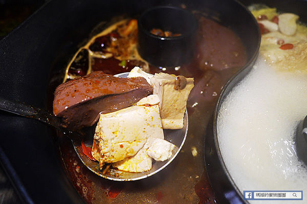 【鼎太極麻辣鍋】超炫女神火熖牛小排。四神獸湯底。台大麻辣鍋。捷運公館站麻辣鍋