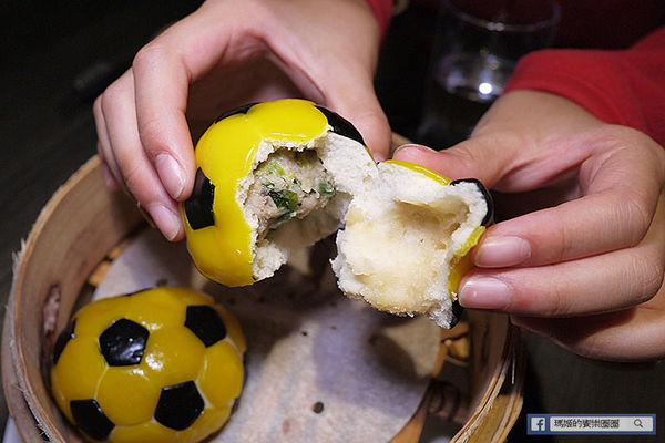 【鼎太極麻辣鍋】超炫女神火熖牛小排。四神獸湯底。台大麻辣鍋。捷運公館站麻辣鍋