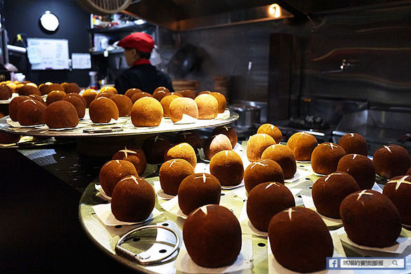 【鼎太極麻辣鍋】超炫女神火熖牛小排。四神獸湯底。台大麻辣鍋。捷運公館站麻辣鍋