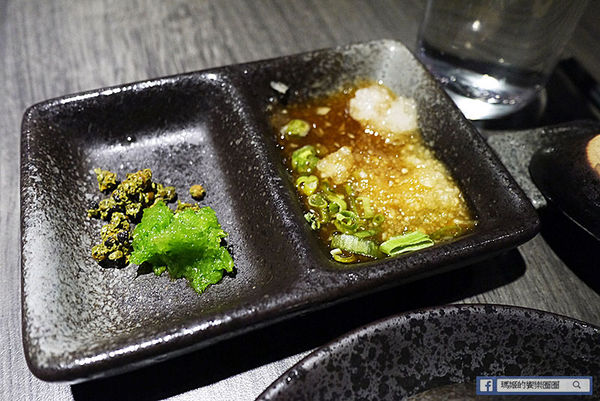 【鼎太極麻辣鍋】超炫女神火熖牛小排。四神獸湯底。台大麻辣鍋。捷運公館站麻辣鍋