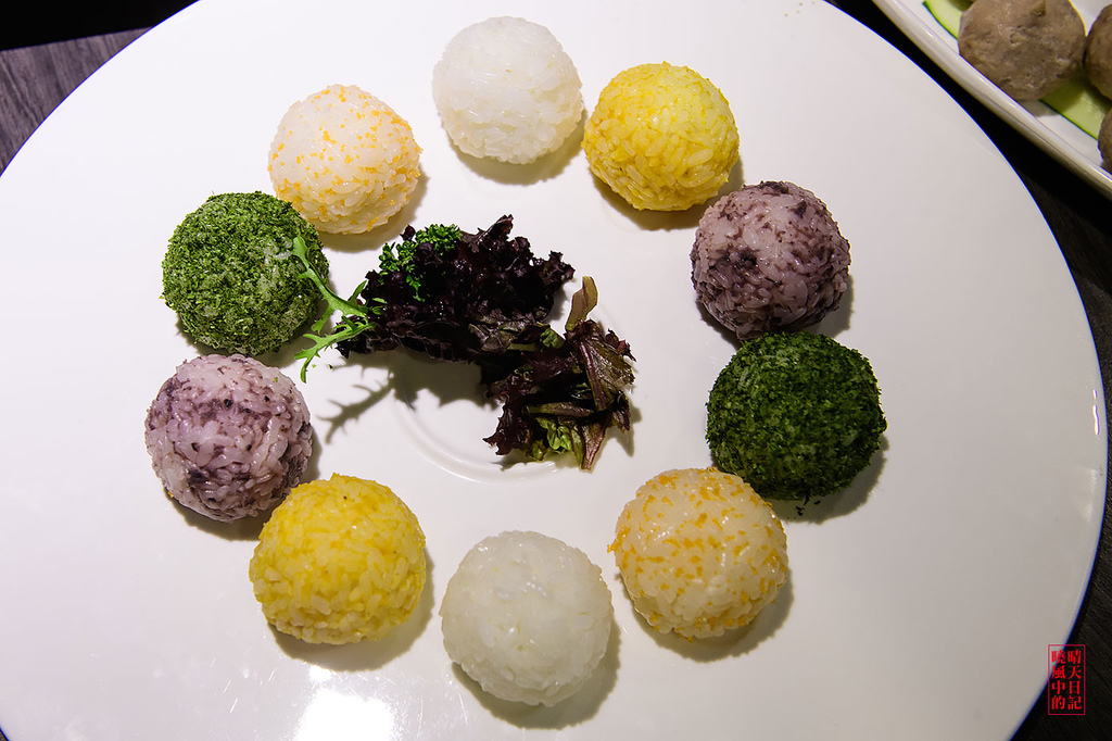 鼎太極麻辣火鍋(原逗鼎頂級麻辣火鍋)：【台北公館|鼎太極麻辣火鍋】就是要浮誇!!!每一道菜都讓人驚嘆 打卡最吸仇恨值的戲劇級鍋物 (愛評體驗團)