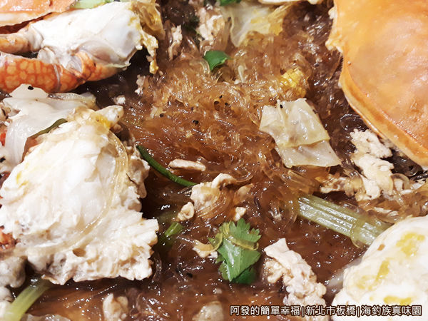 海釣族真味園19-肥蟹扒銀絲特寫