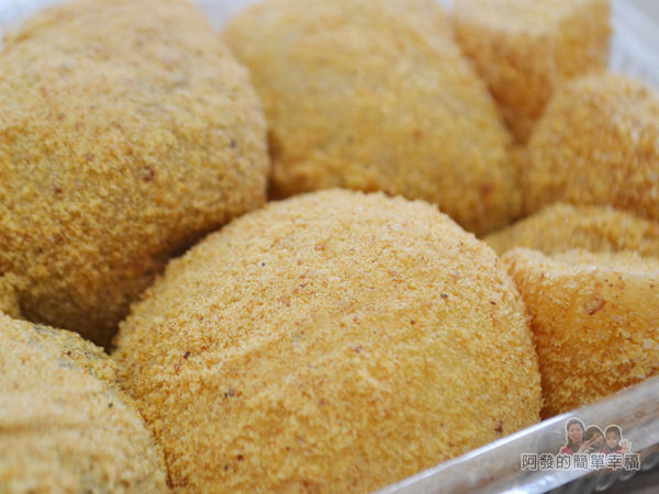 不老麻糬11-麻糬表面滿滿的花生粉