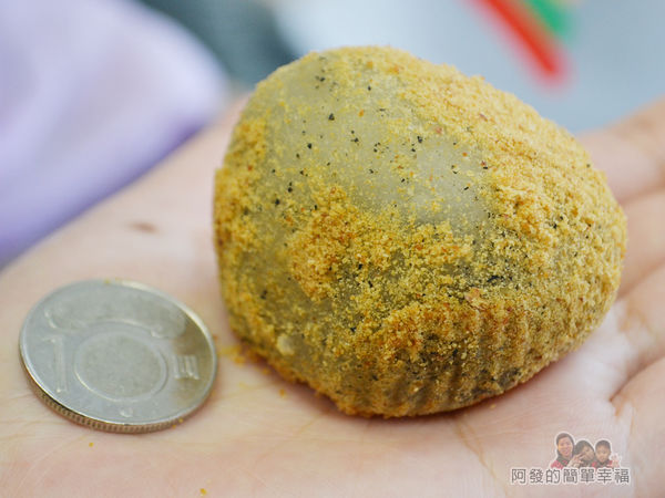 不老麻糬15-芝麻麻糬外觀