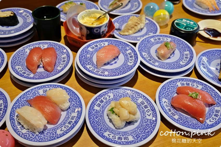 台中壽司控吃起來！藏壽司最新扭蛋萌翻天～拉拉熊變身握壽司太療癒，鮪魚祭系列壽司限時七天！藏壽司訂位連結看這邊