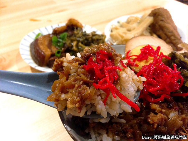 『桃園美食小吃』茗豐號魯肉飯古早茶控肉飯★日式復古裝潢賣台式滷肉飯/桃園市政府周邊美食小吃