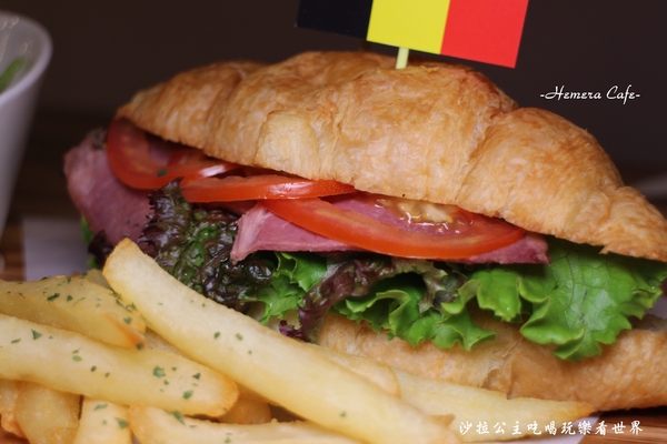 Hemera Cafe：中山區不限時咖啡/輕食『Hemera Cafe』星聚點對面/捷運南京復興站