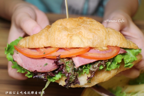 Hemera Cafe：中山區不限時咖啡/輕食『Hemera Cafe』星聚點對面/捷運南京復興站