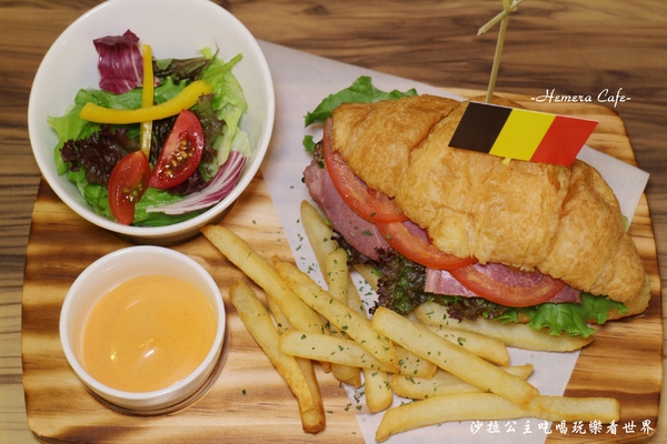 Hemera Cafe：中山區不限時咖啡/輕食『Hemera Cafe』星聚點對面/捷運南京復興站