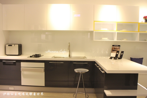 Hemera Cafe：中山區不限時咖啡/輕食『Hemera Cafe』星聚點對面/捷運南京復興站