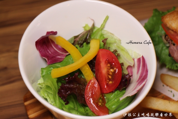 Hemera Cafe：中山區不限時咖啡/輕食『Hemera Cafe』星聚點對面/捷運南京復興站