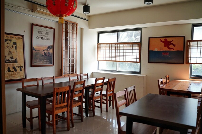 【滋多屋】苗栗竹南平價、大份量餐廳推薦『滋多屋』，主打日式蓋飯&定食，小菜多達14種選擇！加50元就附小菜兩盤+湯品+甜點！超級划算～ - 阿華田的美食日記