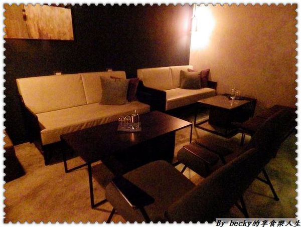 <捷運忠孝復興站>越夜越美麗之台北東區/特色酒吧/各國精緻餐點~Tiger Lily