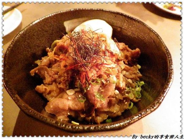 <捷運忠孝復興站>越夜越美麗之台北東區/特色酒吧/各國精緻餐點~Tiger Lily