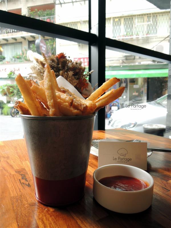 Le Partage 。樂享小法廚：信義安和 Le Partage 樂享小法廚 肋眼牛排推薦 聖誕套餐 跨年看101暢飲活動開跑囉~