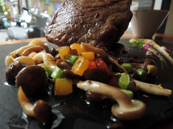 Le Partage 。樂享小法廚：信義安和 Le Partage 樂享小法廚 肋眼牛排推薦 聖誕套餐 跨年看101暢飲活動開跑囉~