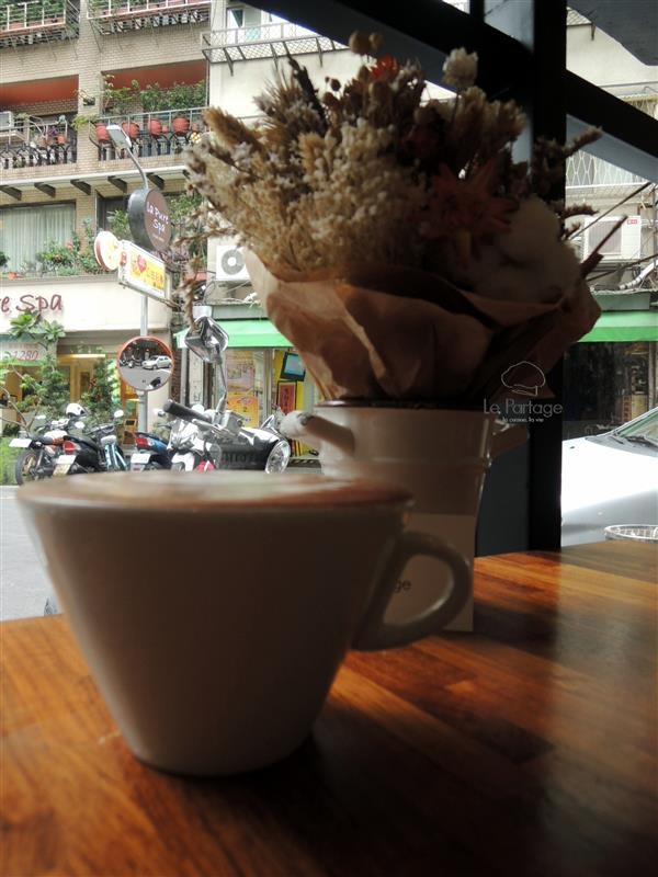 Le Partage 。樂享小法廚：信義安和 Le Partage 樂享小法廚 肋眼牛排推薦 聖誕套餐 跨年看101暢飲活動開跑囉~