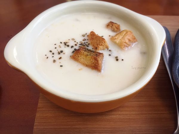 福森咖啡 鄉村烤雞腿炒菇飯