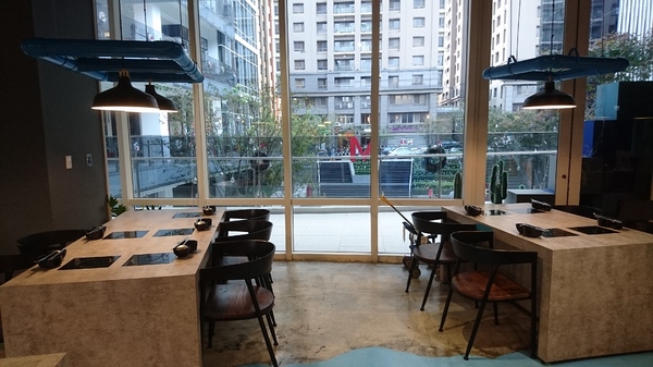 宇良食鍋物 ( 國安店 ):台中西屯區~宇良食健康鍋物~鑄鐵火鍋新吃法~冬天揪是要吃鍋~