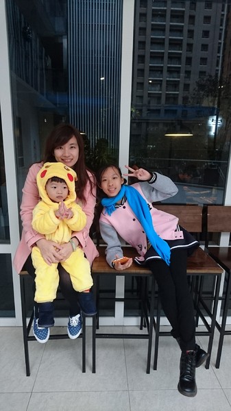 宇良食鍋物 ( 國安店 ):台中西屯區~宇良食健康鍋物~鑄鐵火鍋新吃法~冬天揪是要吃鍋~