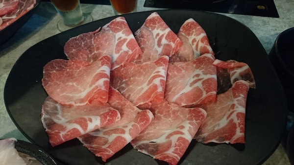 宇良食鍋物 ( 國安店 ):台中西屯區~宇良食健康鍋物~鑄鐵火鍋新吃法~冬天揪是要吃鍋~