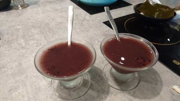 宇良食鍋物 ( 國安店 ):台中西屯區~宇良食健康鍋物~鑄鐵火鍋新吃法~冬天揪是要吃鍋~