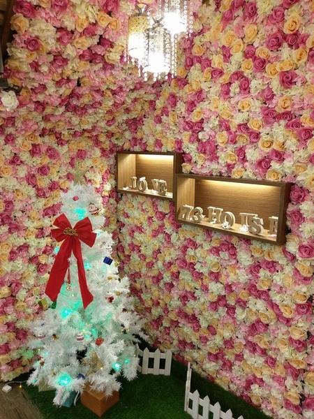 Love73House:Love73House-精誠路上新開幕的早午餐店 有美麗的店長替我們服務 餐點簡單份量很夠單價又低 還有超美味的乳酪蛋糕必吃 喜歡拍照的人也有一個小天地