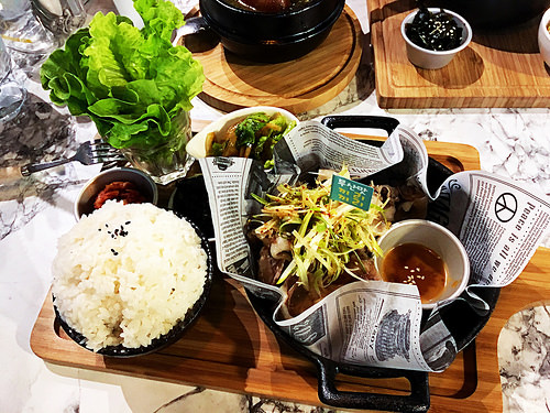 [Food2Taipei] GiLiGiLi 끼리끼리 釜山餐酒館-下班相聚的放鬆時刻 天津街道地韓式餐酒館 (捷運台北車站&善導寺站)