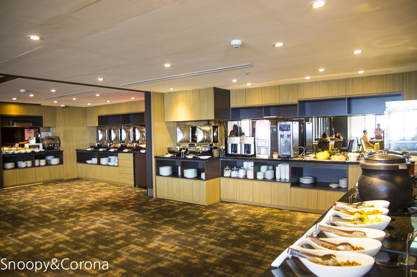 【雲林住宿】斗六火車站住宿推薦／緻麗伯爵酒店～入住親子房輕鬆度假，頂樓露天酒吧賞夜景私房景點