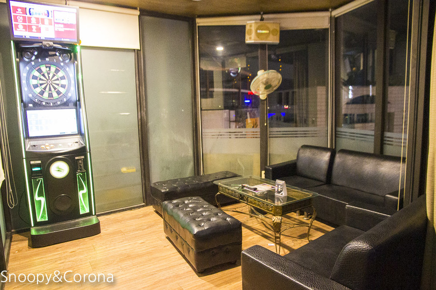 【雲林住宿】斗六火車站住宿推薦／緻麗伯爵酒店～入住親子房輕鬆度假，頂樓露天酒吧賞夜景私房景點