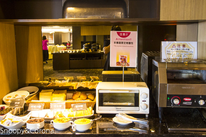 【雲林住宿】斗六火車站住宿推薦／緻麗伯爵酒店～入住親子房輕鬆度假，頂樓露天酒吧賞夜景私房景點