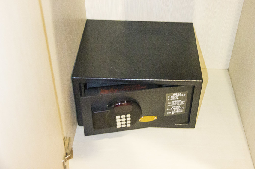 【雲林住宿】斗六火車站住宿推薦／緻麗伯爵酒店～入住親子房輕鬆度假，頂樓露天酒吧賞夜景私房景點