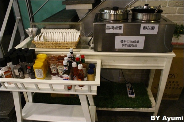 牛排小子(三峽店)：[食記]Steak boy牛排小子－火烤厚切牛排、 義大利麵、 西班牙海鮮燉飯、 焗烤～近三峽北大！！！