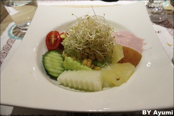 牛排小子(三峽店)：[食記]Steak boy牛排小子－火烤厚切牛排、 義大利麵、 西班牙海鮮燉飯、 焗烤～近三峽北大！！！