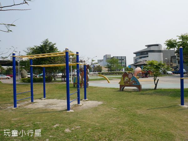 鹿港兒童公園3.JPG