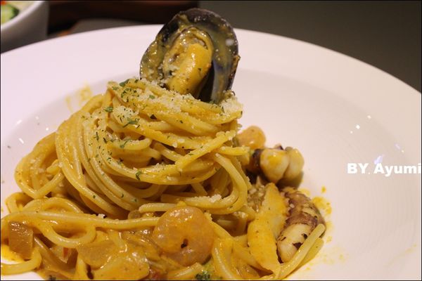 義米蘭Pizza&Pasta(沙鹿店)：『愛評體驗團』❤手做現烤披薩&炸物吃到飽❤義米蘭Pizza&Pasta / 沙鹿店