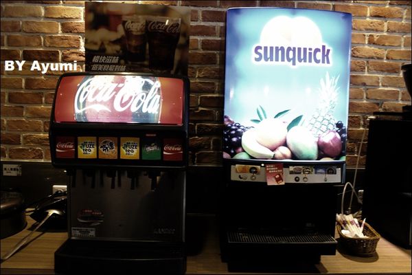 義米蘭Pizza&Pasta(沙鹿店)：『愛評體驗團』❤手做現烤披薩&炸物吃到飽❤義米蘭Pizza&Pasta / 沙鹿店