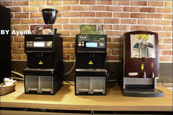 義米蘭Pizza&Pasta(沙鹿店)：『愛評體驗團』❤手做現烤披薩&炸物吃到飽❤義米蘭Pizza&Pasta / 沙鹿店