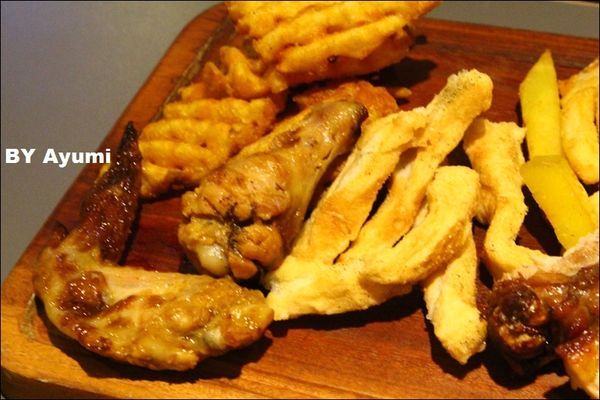 義米蘭Pizza&Pasta(沙鹿店)：『愛評體驗團』❤手做現烤披薩&炸物吃到飽❤義米蘭Pizza&Pasta / 沙鹿店