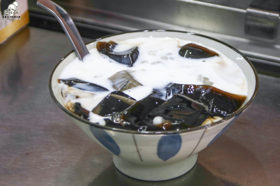 吳家豆花 八寶冰 芒果冰 熱甜湯-5727.jpg