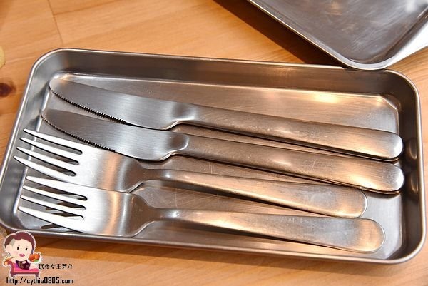 桃園區美食-長腿實驗室-抹茶融岩蛋糕太誘人,IG超熱門打卡點再度塞爆 @民宿女王芽月-美食.旅遊.全台趴趴走